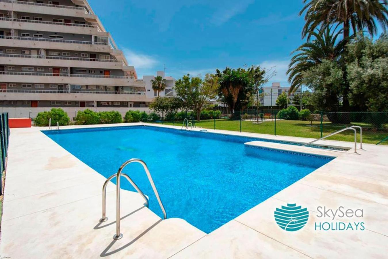 Skysea Holidays Benalmadena Europark Buitenkant foto